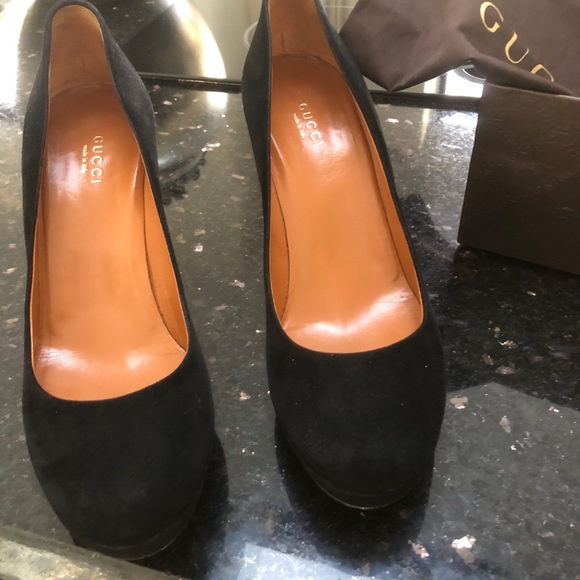 Gucci Black Suede Pumps